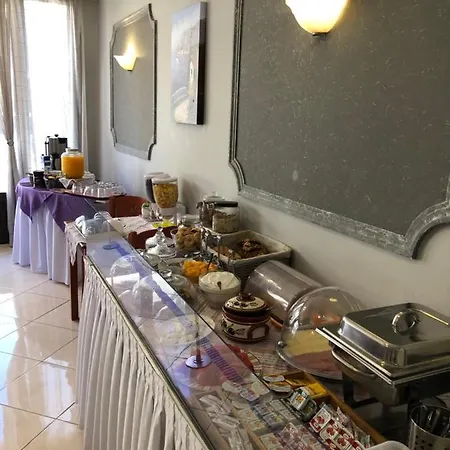 Hotell Isidora Agia Marina (Aegina)