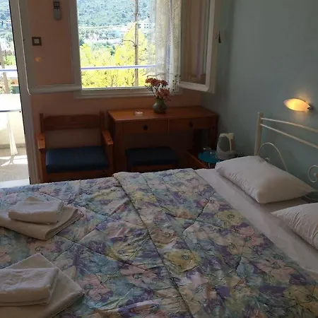 Isidora Hotell Agia Marina (Aegina)