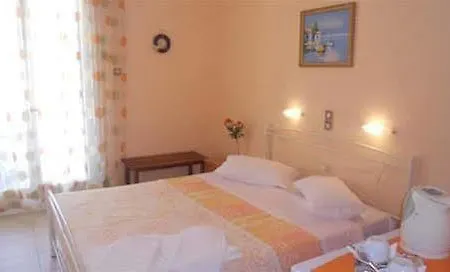 Isidora Hotell Agia Marina (Aegina)